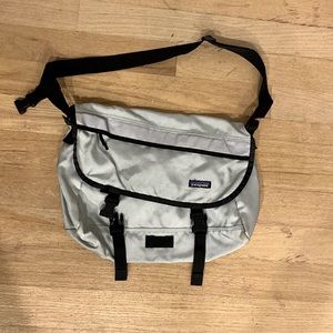 Patagonia messenger bag